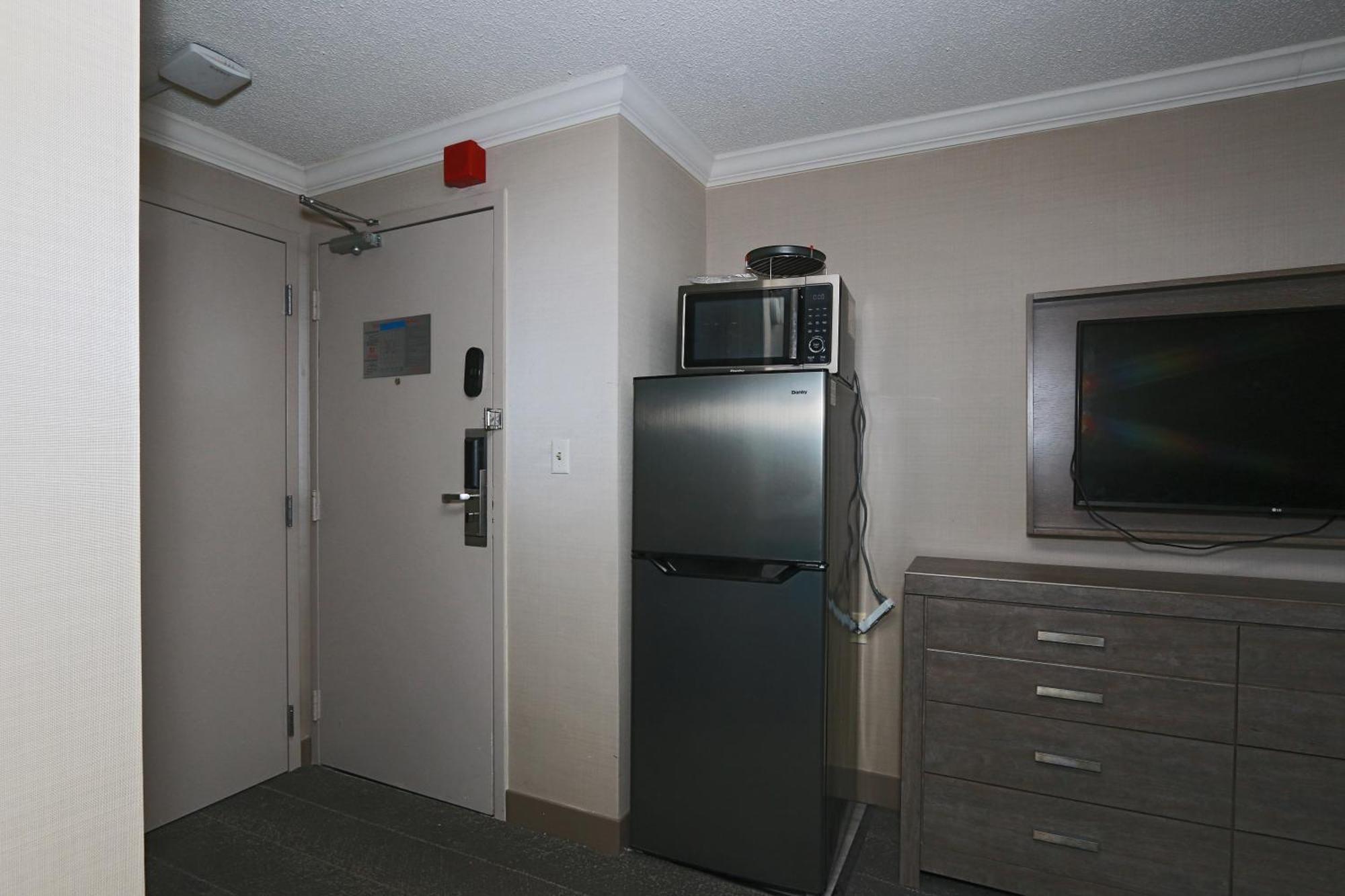 Convention Center Executive Properties Free Indoor Parking 巴尔的摩 外观 照片
